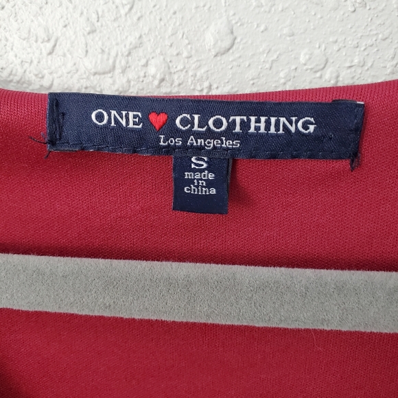 One Clothing Red Floral Romper Long Sleeves size small - Picture 5 of 5